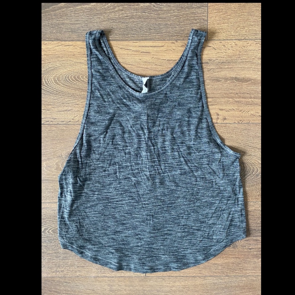 Lululemon Gray Sleeveless Shirt
